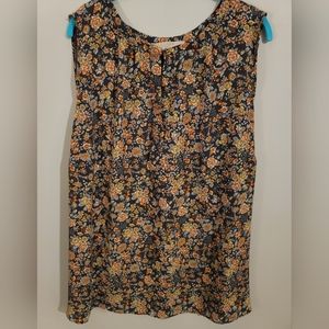 Loft plus size 20/22 grey floral tank. Mixed media, soft knit back rayon front.